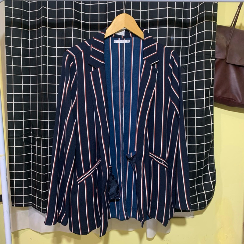 เบลเซอร์ hnm********