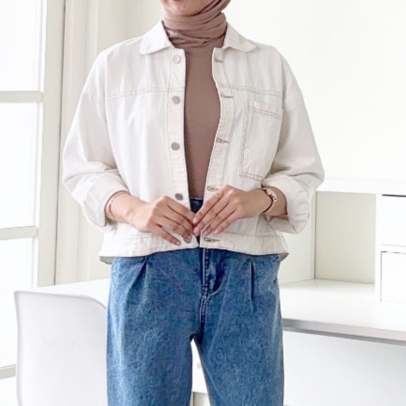 เสื้อ Ezra**********