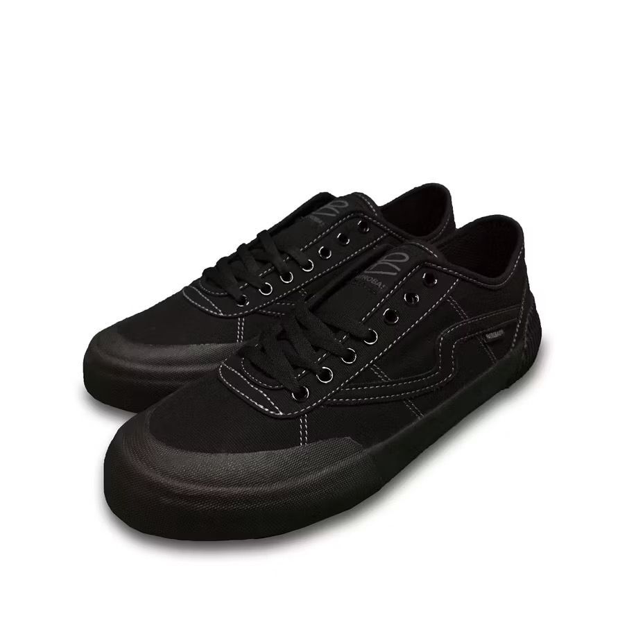 Patrobas Equip Low สีดําล้วน