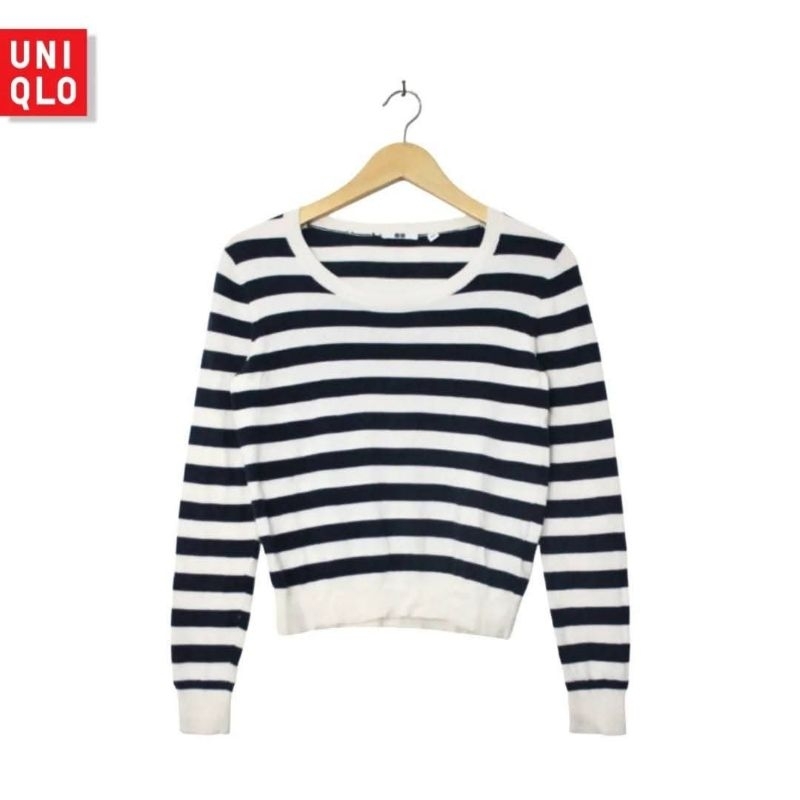 Uniqlo BW-Navy Crop Striped Sweater (CODE: B54 - 13)
