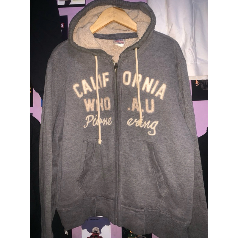 เสื้อฮู้ดแบรนด์ WHO.AU มือสองออริจินัล ไม่ถูก