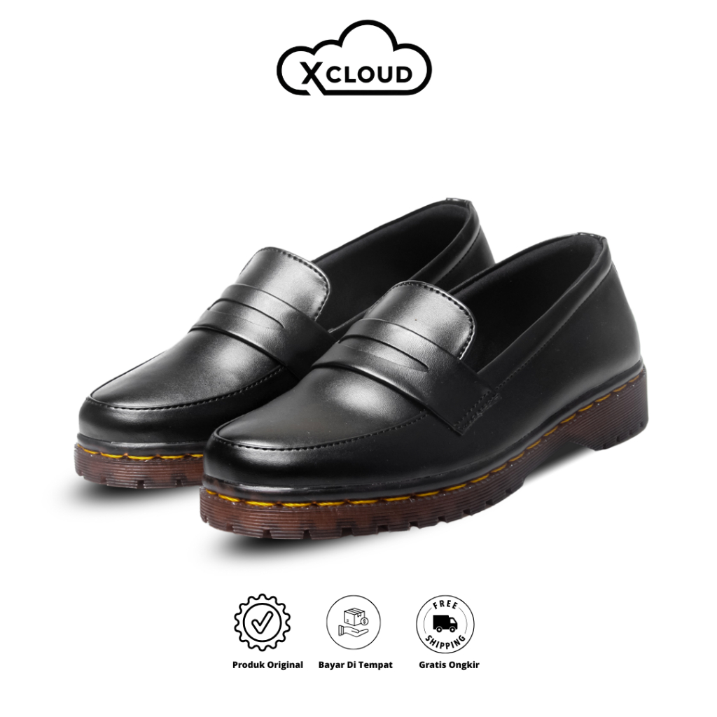 Xcloud x Lp รองเท้าผู้หญิง Docmart SlipOn Loafer Flat Shoes Casual LIVIA Black