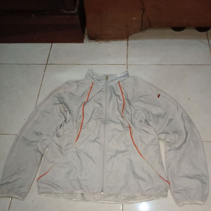 เสื้อแจ็คเก็ต Ellesse