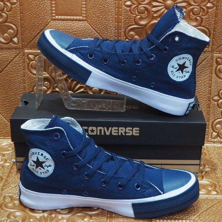 CONVERSE ALL STAR NEW DESIGN LIMITED EDITION CHUCK TAYLOR 2 UNDEFEATED 19 รองเท้า