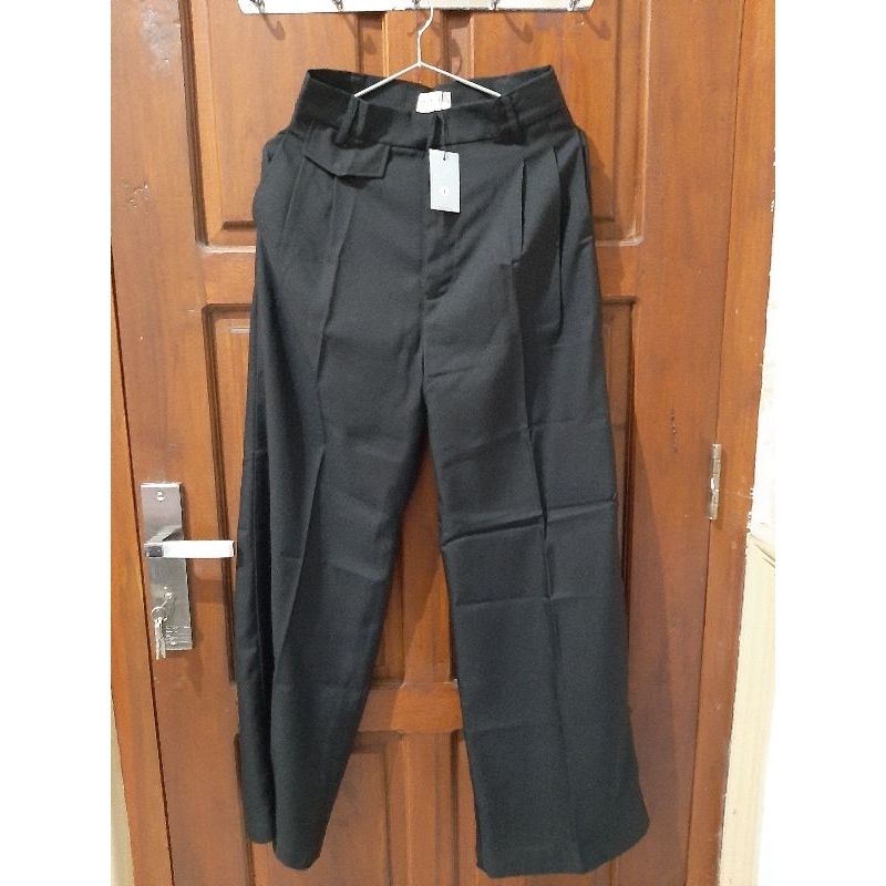 [ใหม่] Preloved Oro Pants by Yeona.id Black Original