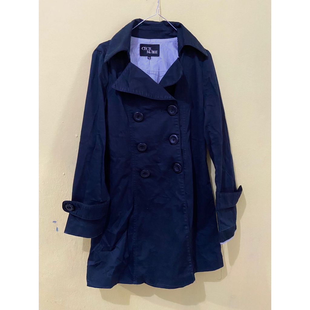 เบลเซอร์ผู้หญิง Cecil MCbee