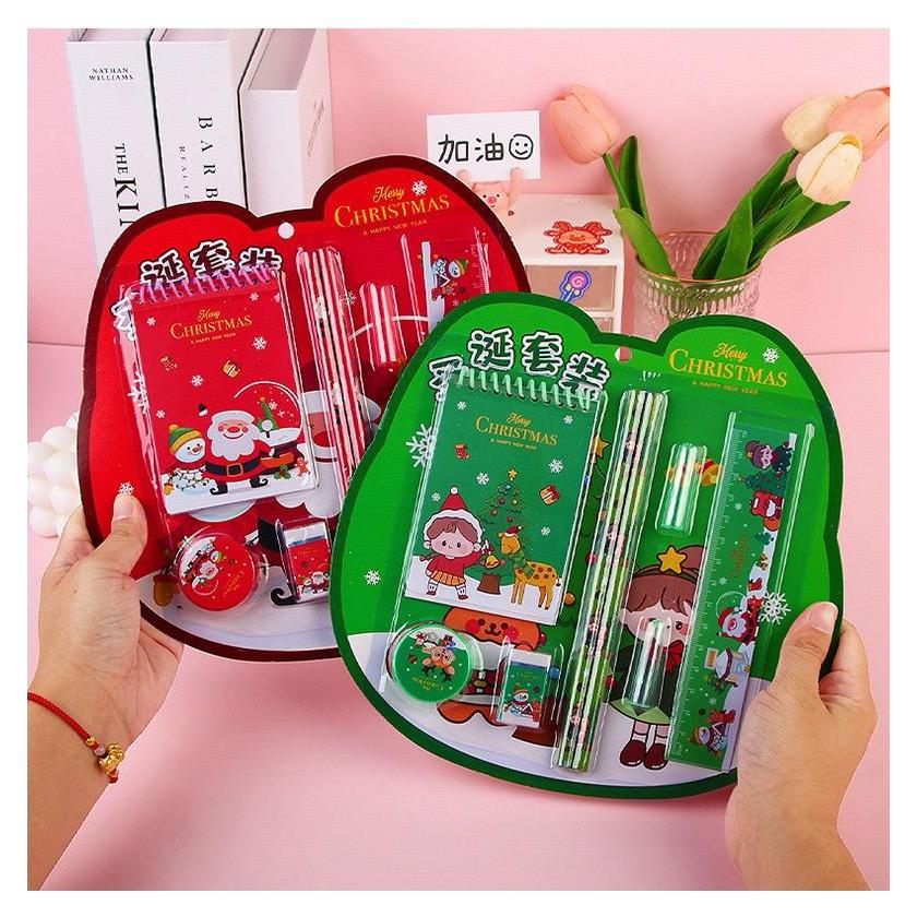 Family168.id CHRISTMAS SOUVENIRS / CHRISTMAS PAPERBAG WALLSTICKERS / DIY CHRISTMAS โฟม / ATK