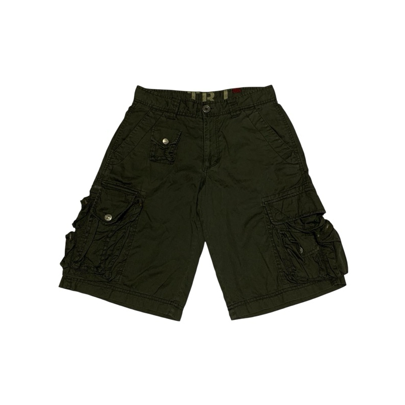 Tbj ในบริเวณใกล้เคียงกางเกงคาร์โก้สั้น