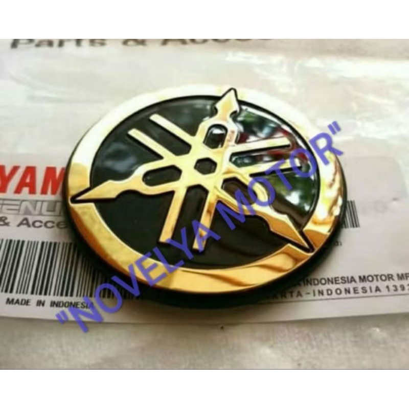 YAMAHA WING FORK LOGO EMBLEM R15 VVA R14 V4 XMAX X MAX MT25 R 25 VISION R MT15 (1 ชิ้น) ORIGINAL BK8