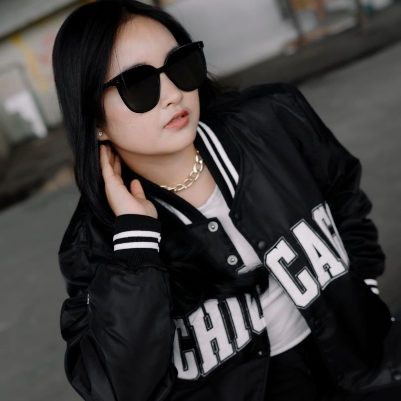 เสื้อแจ็คเก็ต Cool Varsity ใหม่ล่าสุดสําหรับผู้ชายและผู้หญิงทีมเบสบอล Chicago Bulls Red Taslan เย็บปักถักร้อย - Akar Official Shop