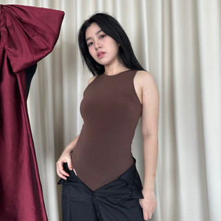 SomethingSweet - HELEN Bodysuit l Leher Bulat Atasan Wanita l Bodysuit Basic Tanktop l Kaos Polos Perempuan