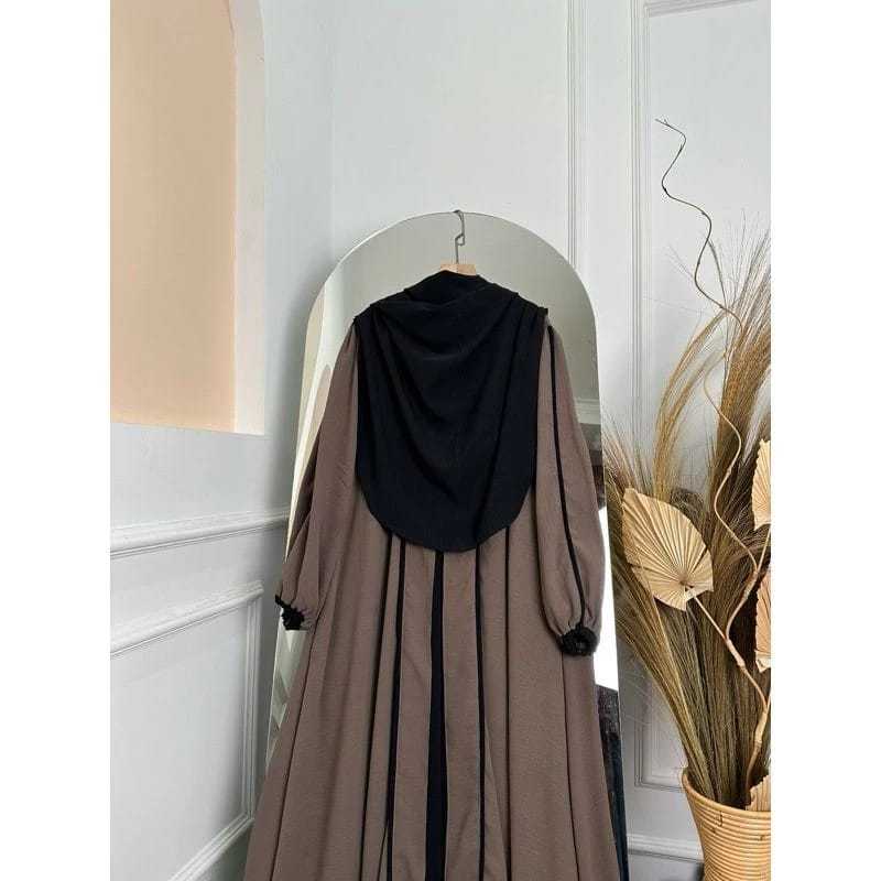 Faeza Collection เสื้อสเวตเตอร์ถัก Halwa ชุด Syrina รูปไข่ Abaya ผู้หญิง Crinkle Airflow วัสดุ Givan