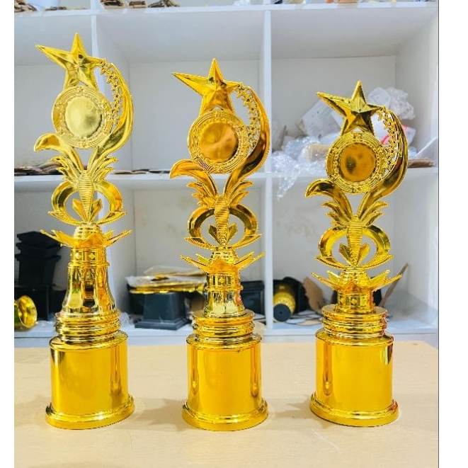 CHAMPION UNIT CUP 1-3 GOLD CROWN ถ้วยมงกุฎทอง สูง 33 ซม. - 39 ซม.