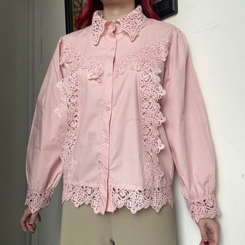 KATUN KEMEJA Elena Top เสื้อทํางานผู้หญิงผ้าฝ้ายลูกไม้สไตล์เกาหลี by beel the label