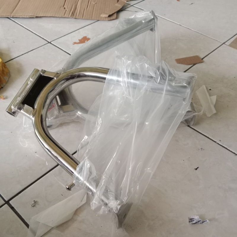 ขาตั้งกลาง fiz r force one alfa sigma crom