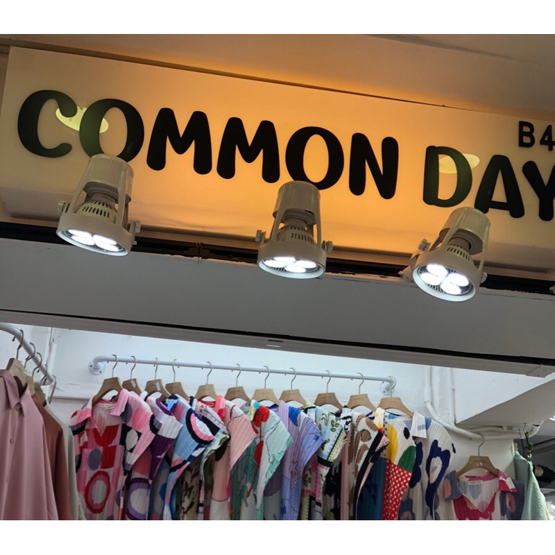 13 COMMON DAY BKK TOPS