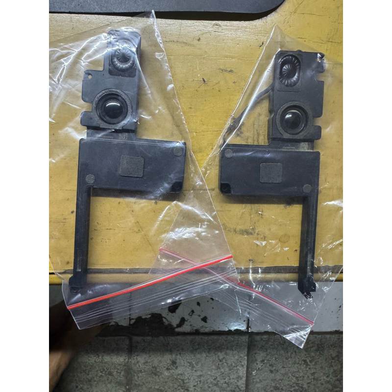 ลําโพง macbook มือสองเดิม ขวาและซ้าย