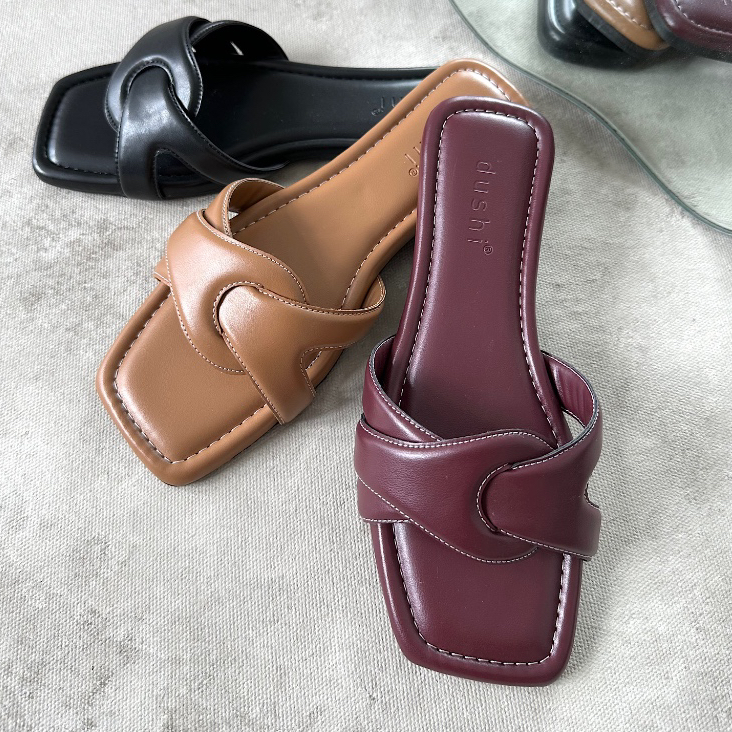 ROYALE Olwen Sandal - รองเท้าแตะส้นแบนผู้หญิง