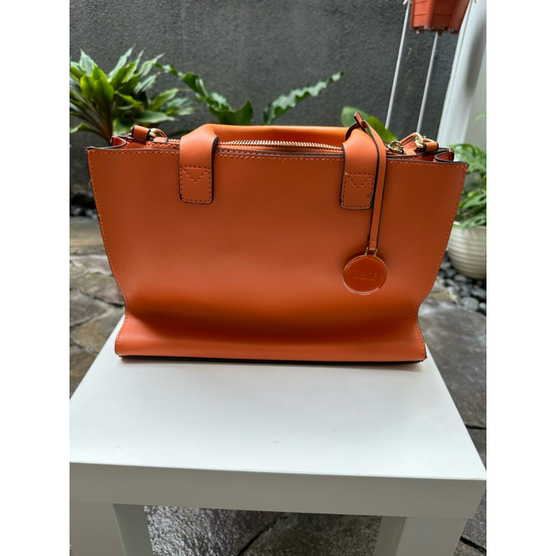 กระเป๋าสะพายหนังผู้หญิง MOHITO