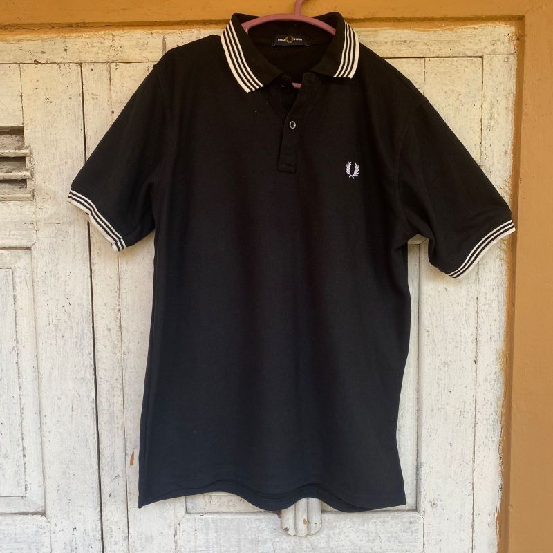 Hitam PUTIH เสื้อโปโลสีขาว Fred Perry Black List มือสอง