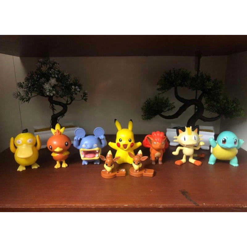 Pikacu Pokemon และผองเพื่อน mcd happy meal kfc ของเล่นเด็ก