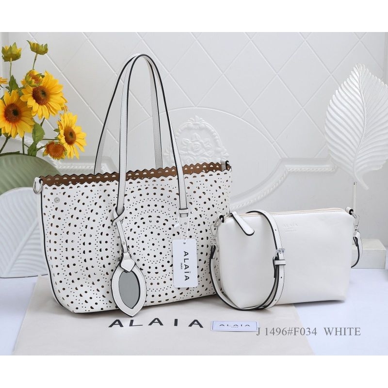 กระเป๋านําเข้าแบรนด์พรีเมี่ยม || Alaiaa Minana bag Tote bag With Pouch (31cm ไม่มีกล่อง)