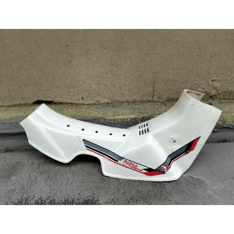 Putih Legshield leg Shield ดาดฟ้ากลางปีกบน Honda Astrea prima สีขาว nos