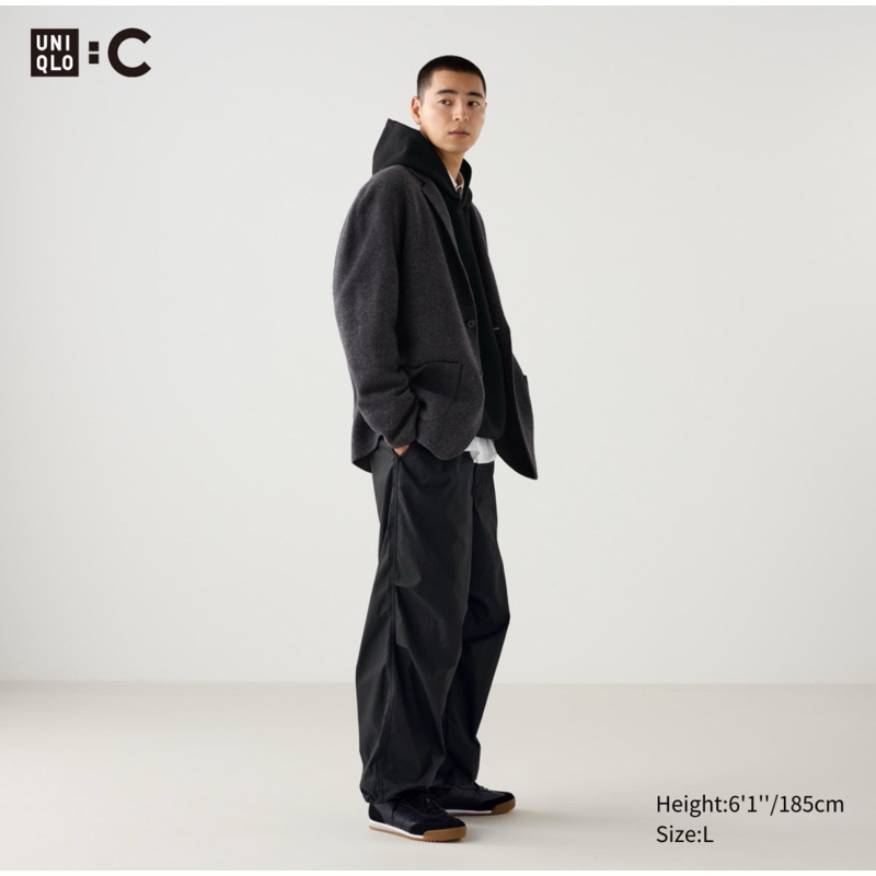Uniqlo: C wide Fit Parachute Pants Original Uniqlo wide Cut Pants: C Original/Uniqlo Baggy Pants Original