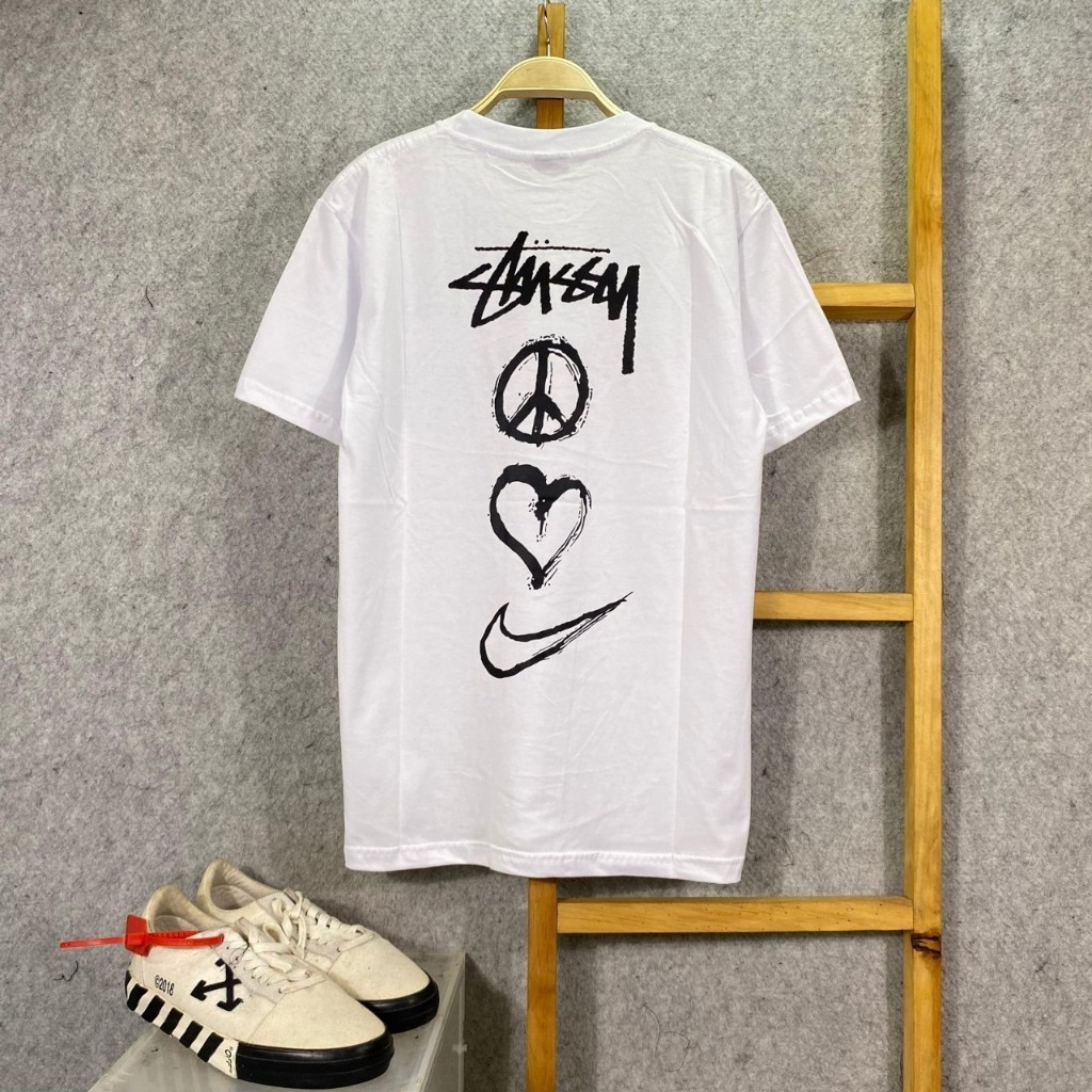 Stussy X NIKE PEACE LOVE SWOOSH WHITE TSHIRT เสื้อยืด