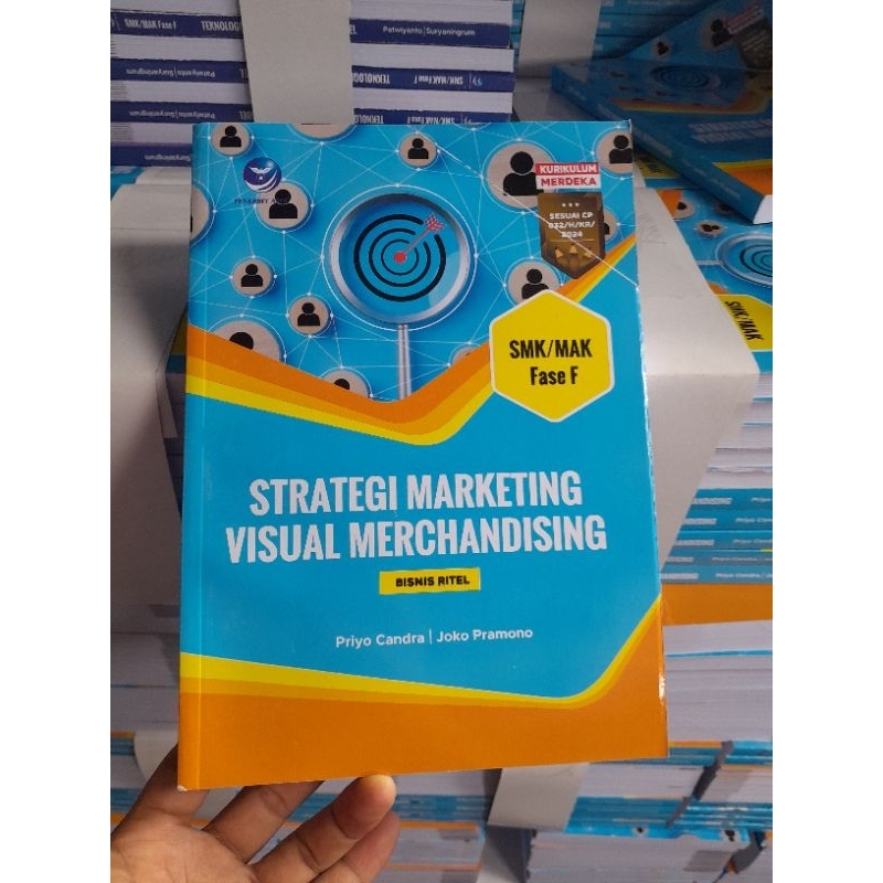 Merchandising Visual Marketing Strategy SMK/MAK Phase F. Cp032