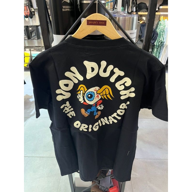 Von DUTCH 1297 เสื้อยืดสีดํา