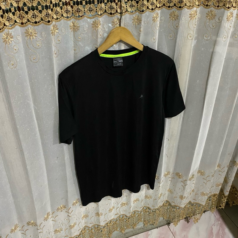 เสื้อกีฬากลางแจ้ง KOMONT