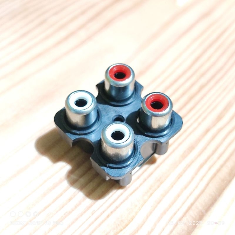 ซ็อกเก็ต RCA 4Pin Bell (ปลั๊ก PCB)