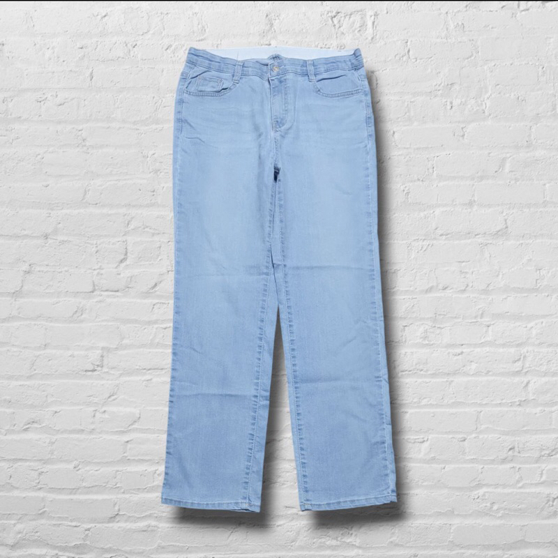 Longpants Jeans 09Women สีฟ้าอ่อน Regular Straight Fit CJ550
