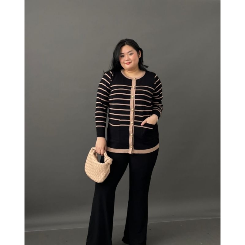 เอฟเอชเอ็น | คอลเลคชั่น | ลายทาง Ovs O คอ 1566