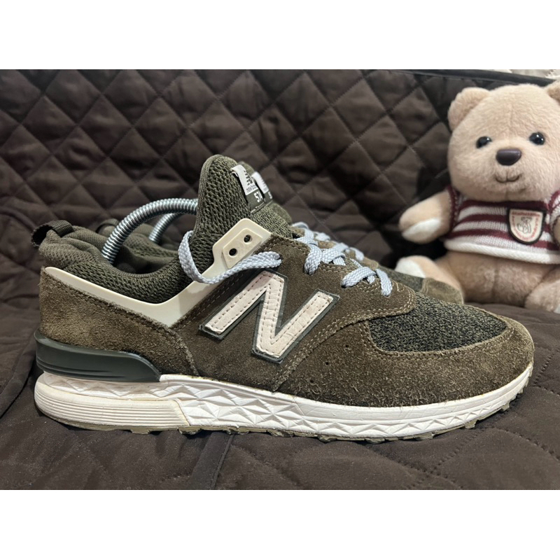 รองเท้า New Balance 574 มือสอง