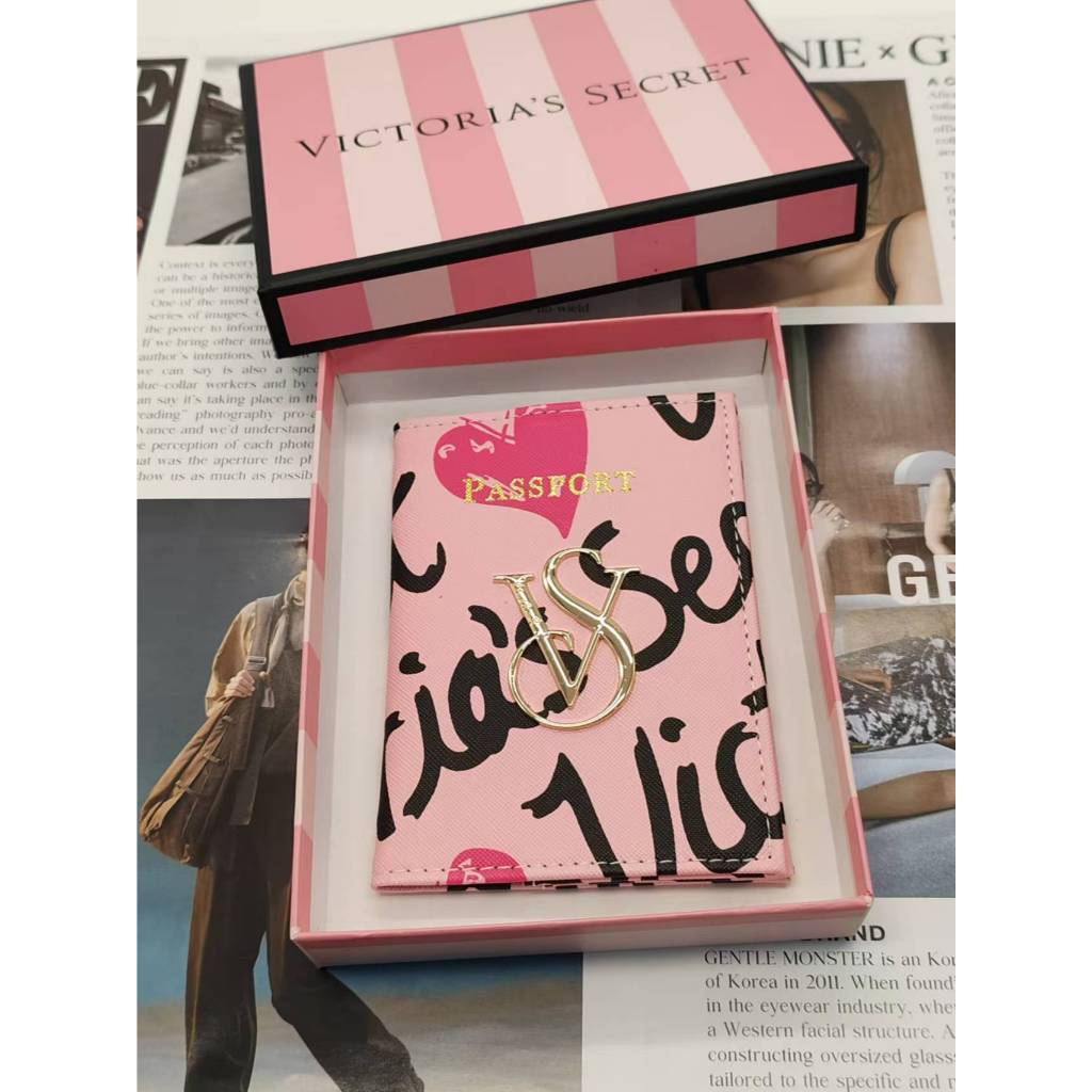 New Wallet - Passport Card Holder - Victorias Secret Women 5979