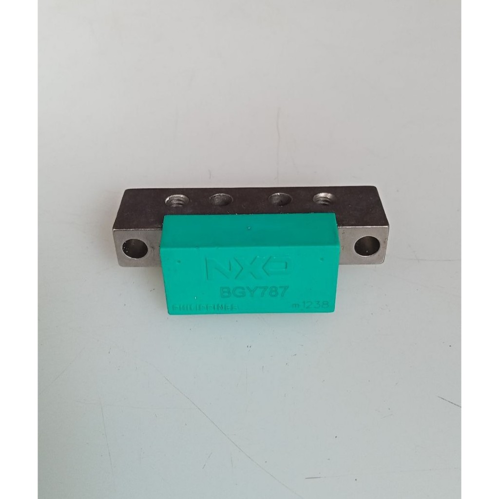 BGY787 750 MHz 21.5 dB เพิ่ม push-pull Amplififer