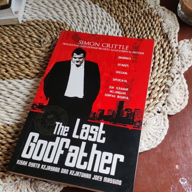 THE LAST GODFATHER - SIMON CRITTLE ดั้งเดิม