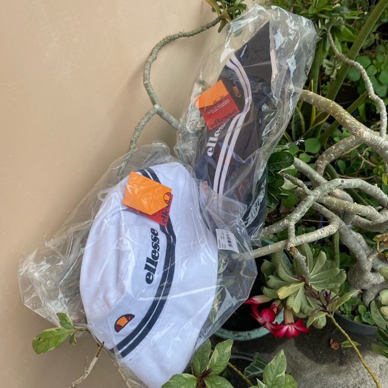 ลายทางของ Ellesse***