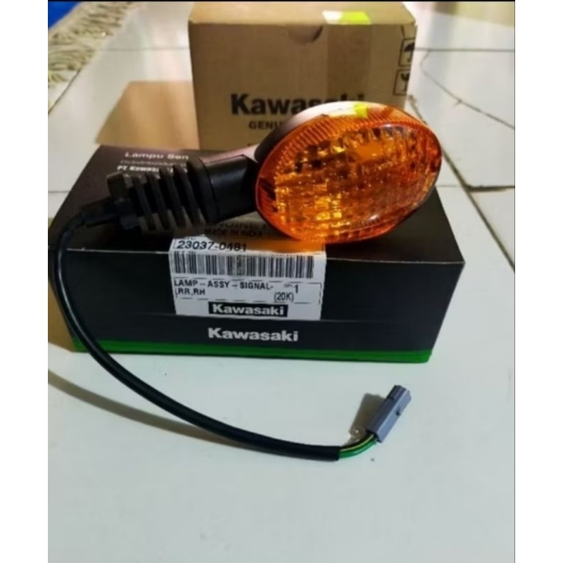 ไฟเลี้ยวหลังขวา KLX BF SL Dtracker 150 pnp W175 KSR110 เดิม