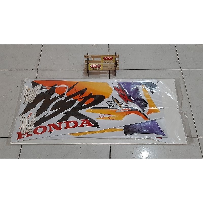 สติ๊กเกอร์ลอกลอกสติ๊กเกอร์ Honda NSR 150 RR Double R