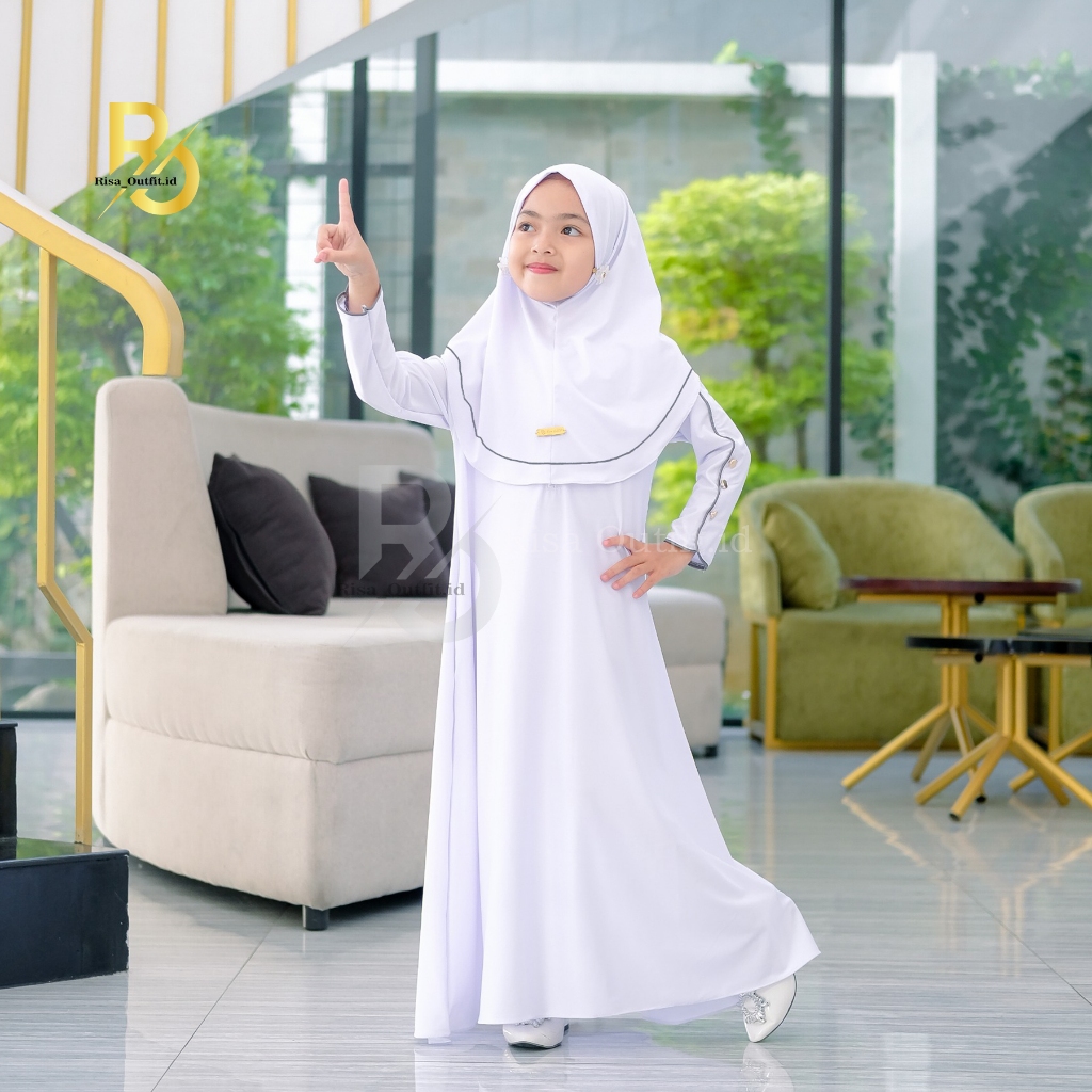Putih เด็กผู้หญิง Gamis 3-10 ปีวัสดุเจอร์ซีย์ชุดฮิญาบ / แผ่นปีกค้างคาวเด็ก Abaya / Gamis สีขาวสําหรับเด็ก