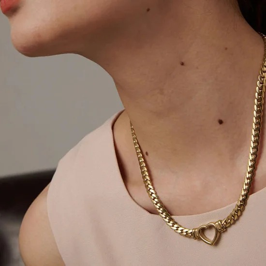 NKGP-27 Ava Heart Chain Necklace Stainless Steel Fashion Metal Texture Flat Collar