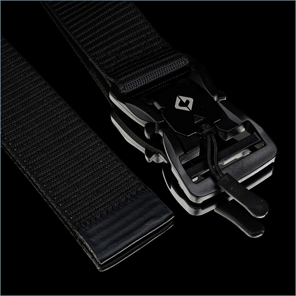 เข็มขัด Gloaming Svelte สีดํา