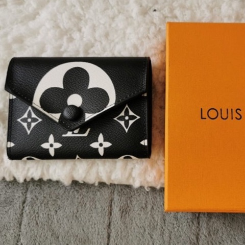 Lv Zoe Wallet Gaint Monogram นําเข้าพรีเมียมพร้อมกล่อง