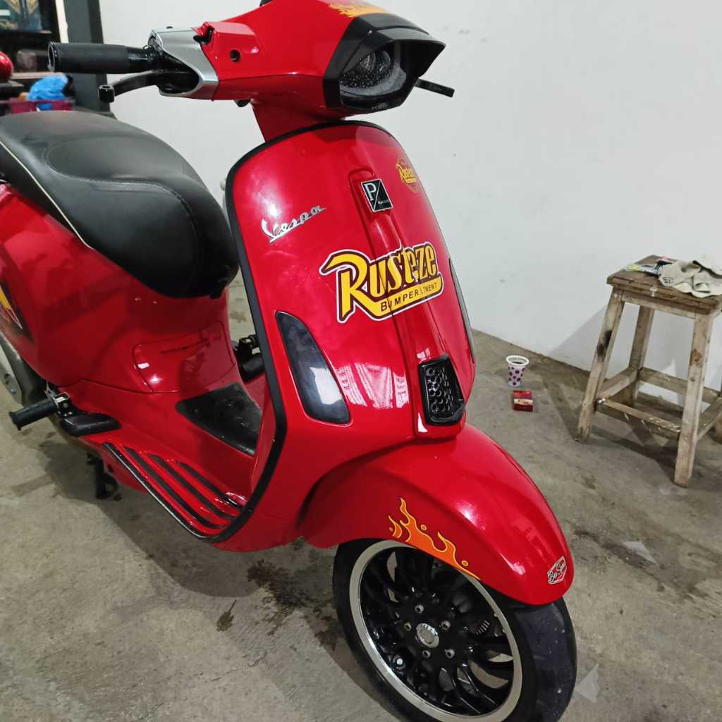 Vespa S CARS FIRE95 TRANSPARENT STRIPING VERSION