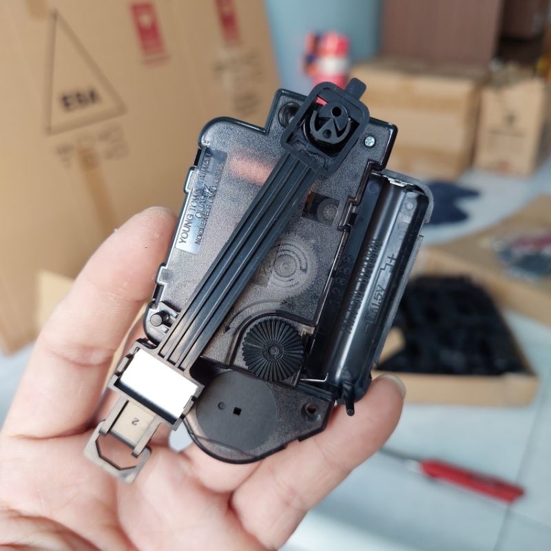 การเคลื่อนไหวนาฬิกาแขวนลูกตุ้ม MESIN 12888D2 การเคลื่อนไหวลูกตุ้มเดิม – โปรปัง