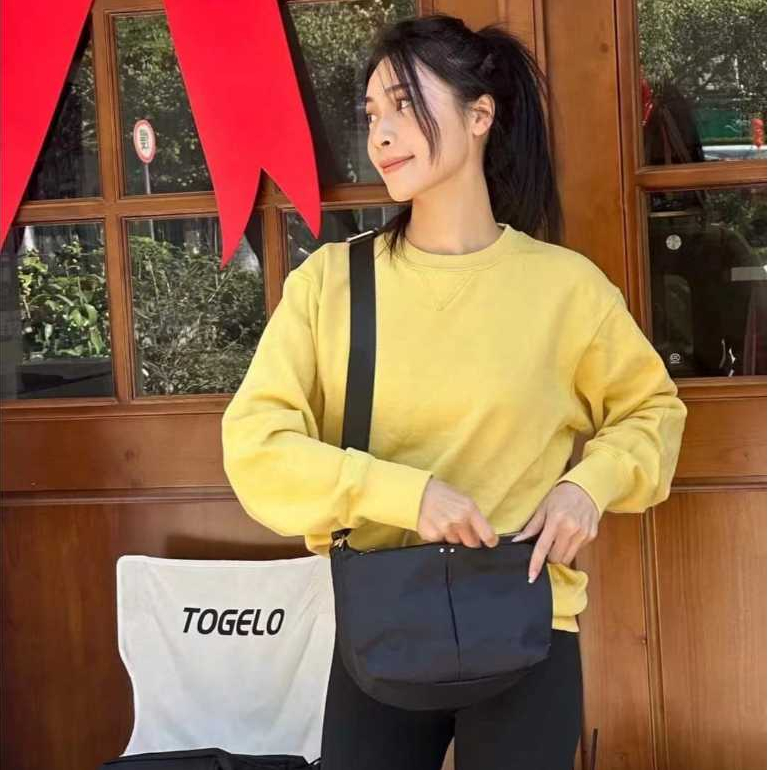 กระเป๋าสะพาย Tip.toe Tas 7167