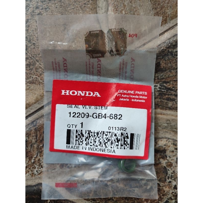 12209-GB4-681 ซีลวาล์ว ASTREA GRAND BEAT VARIO KARISMA SUPRA ORIGINAL AM